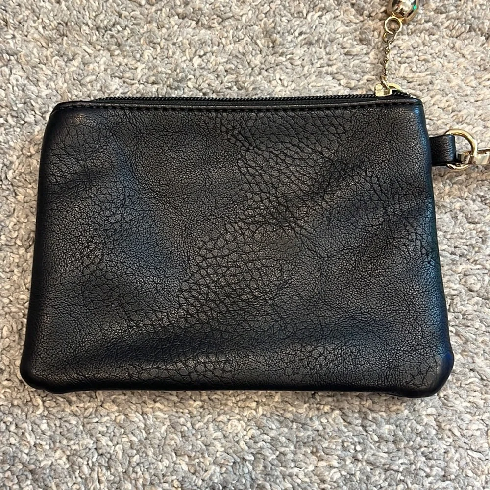 Charming Charlie | EUC Faux Leather Wristlet